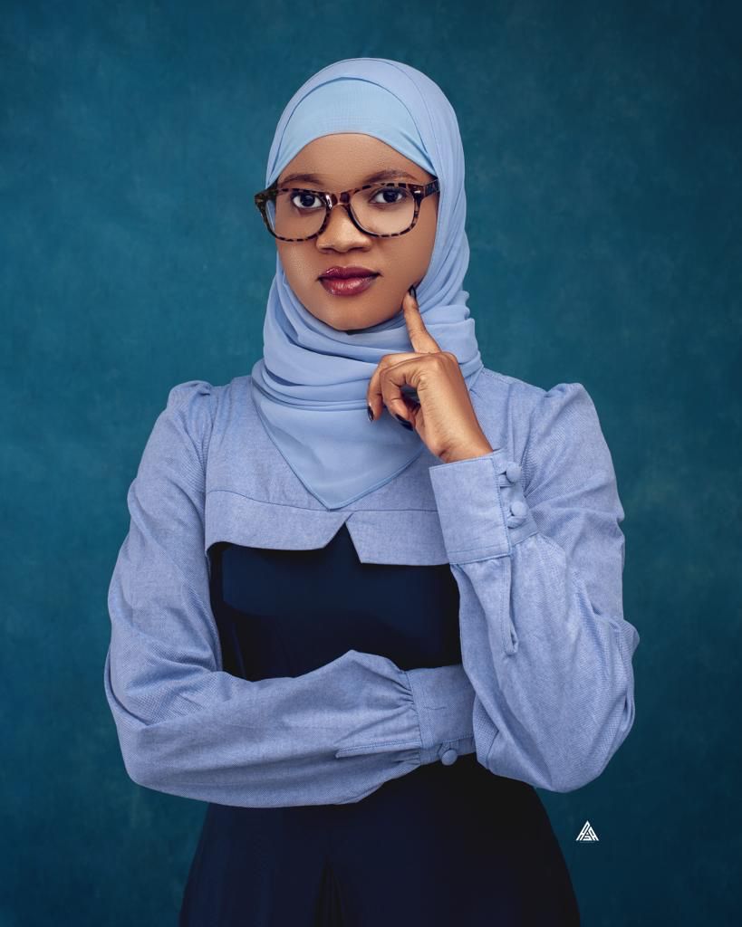 Nigerian HND Holder : Islamiyat has been offered full scholarship by Seven American Universities